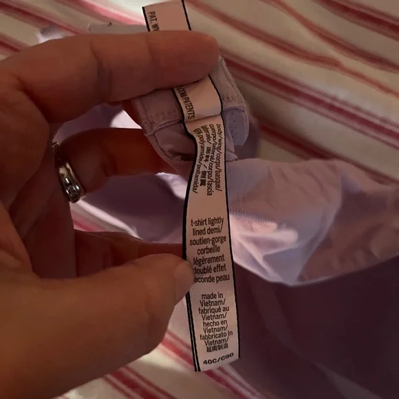 Victoria's Secret Light Purple Underwire T-Shirt Bra - Picture 7 of 7